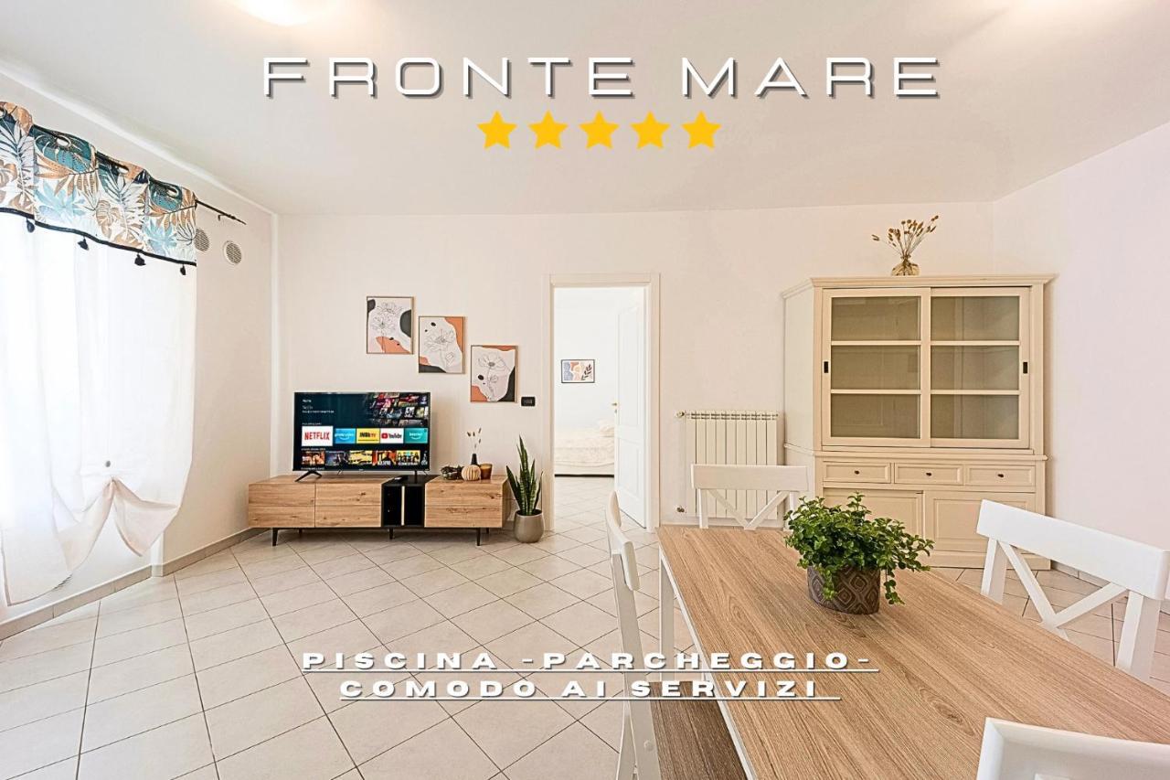 インペリアFronte Mare-Piscina- Pista Ciclabileアパートメント エクステリア 写真