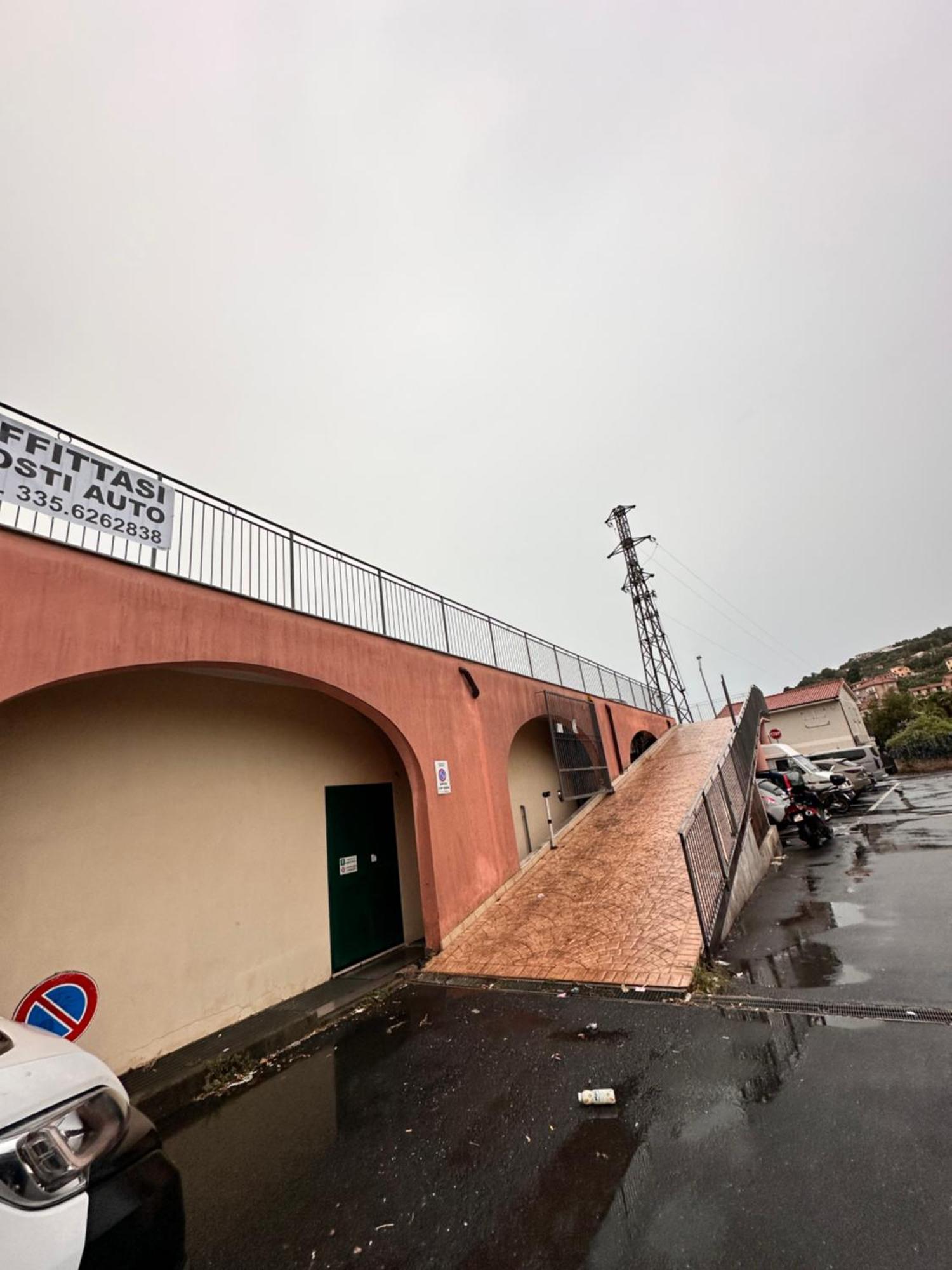 インペリアFronte Mare-Piscina- Pista Ciclabileアパートメント エクステリア 写真